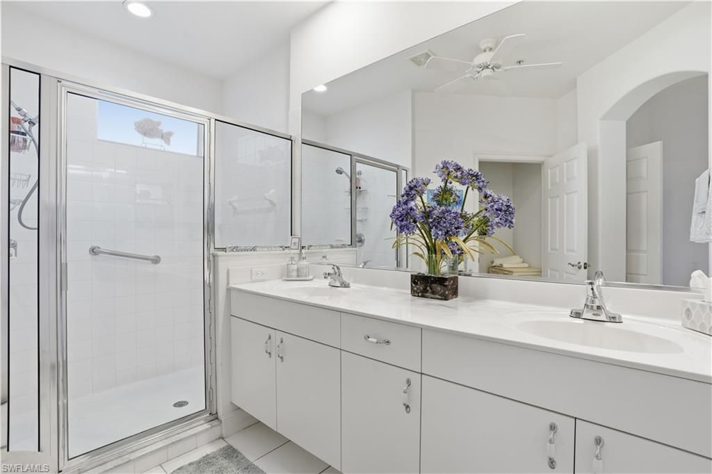 800 Carrick Bend Cir, Unit 103, Naples, FL 34110 Photo