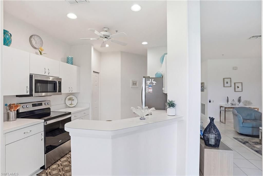 800 Carrick Bend Cir, Unit 103, Naples, FL 34110 Photo