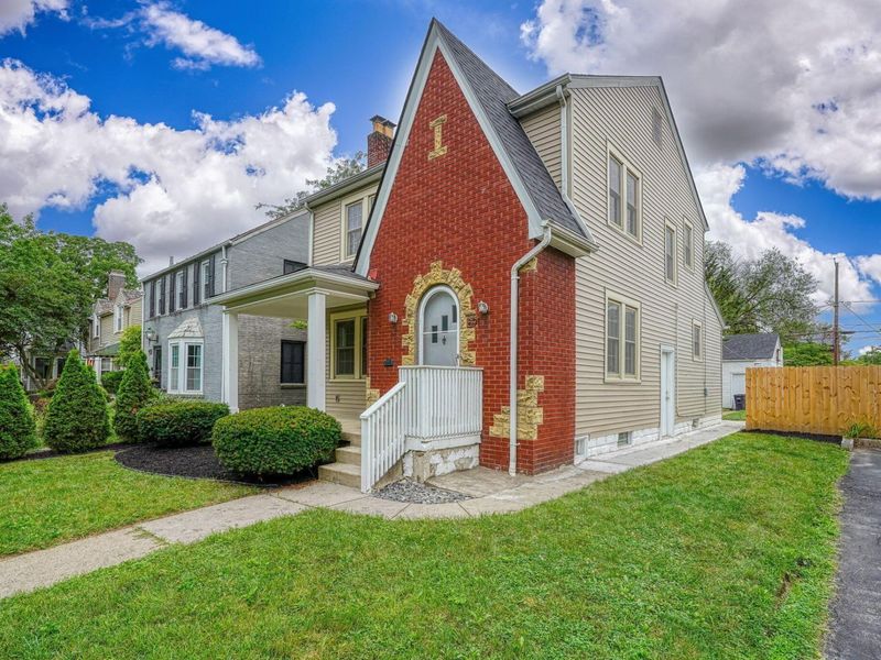 891 Vernon Road, Columbus, OH 43209 Photo 3