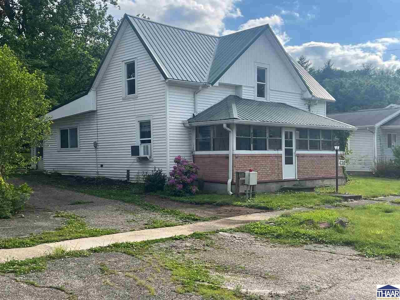430 W Market, Newport, IN 47966 Main Photo