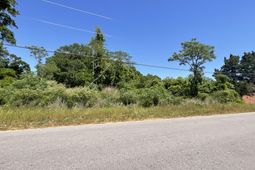 3494 Railroad Avenue photo 4
