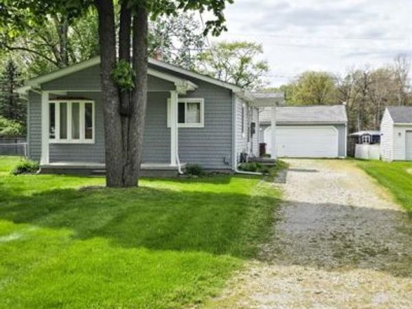 12929 Matthews Street, Carleton Vlg, MI 48117