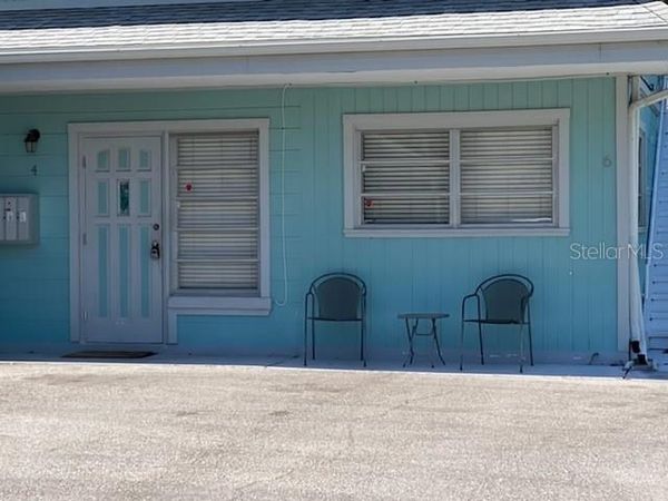 512 BARCELONA AVENUE , Unit 4, VENICE, FL 34285