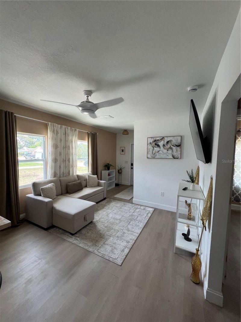 3859 9th Avenue S, Saint Petersburg, FL 33711 Photo