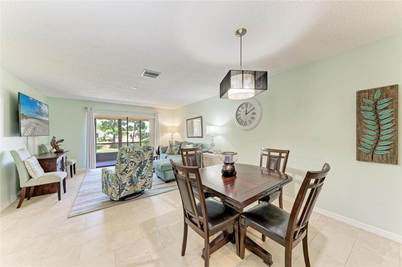 4412 Spicewood Drive , Unit E, Bradenton, FL 34208 Photo