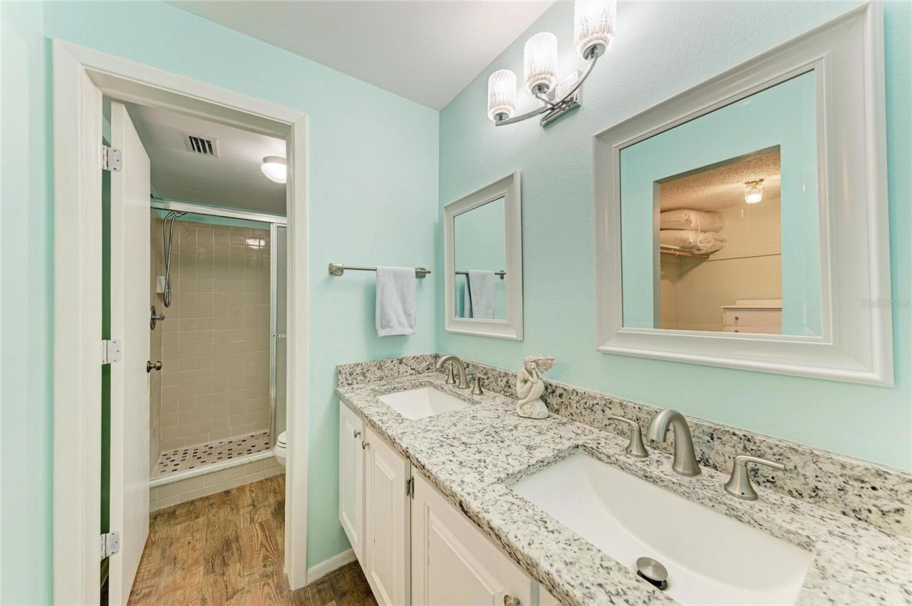 4412 Spicewood Drive , Unit E, Bradenton, FL 34208 Photo
