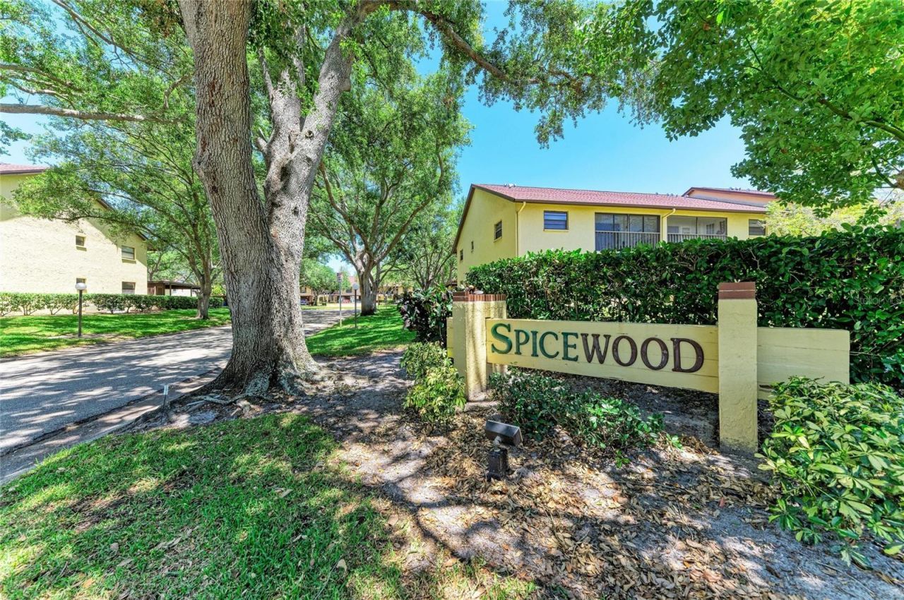 4412 Spicewood Drive , Unit E, Bradenton, FL 34208 Photo
