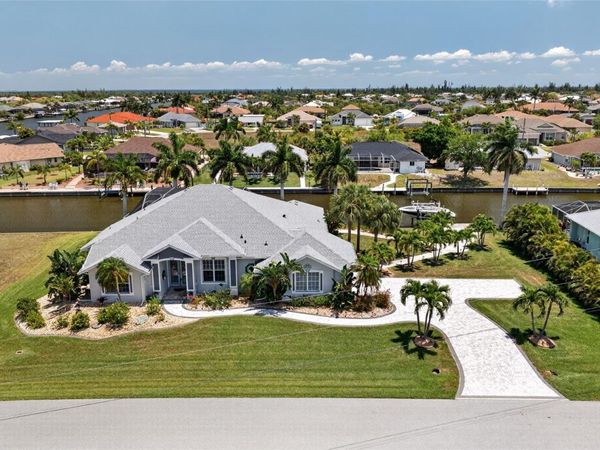 9348 SPRING CIRCLE , PORT CHARLOTTE, FL 33981
