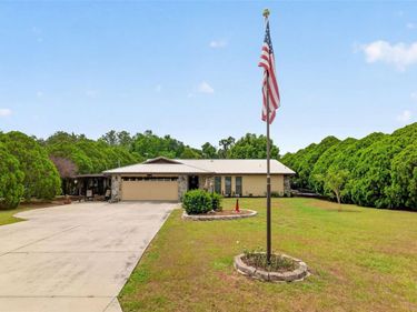5 LONESOME PINE TRAIL, YALAHA, FL 34797