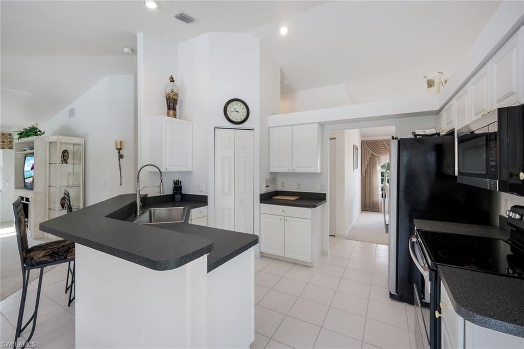 2725 SW 46th Ter, Cape Coral, FL 33914 Photo