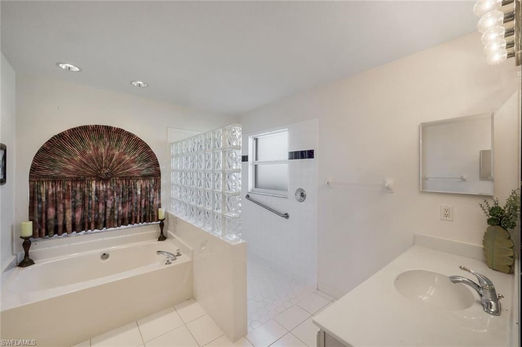 2725 SW 46th Ter, Cape Coral, FL 33914 Photo