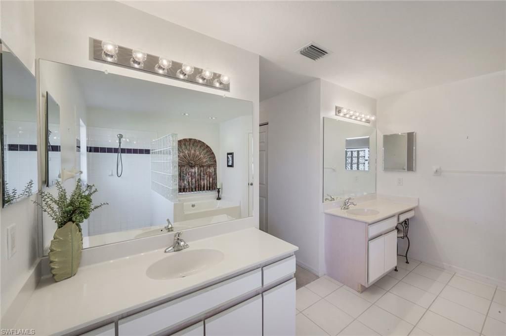 2725 SW 46th Ter, Cape Coral, FL 33914 Photo