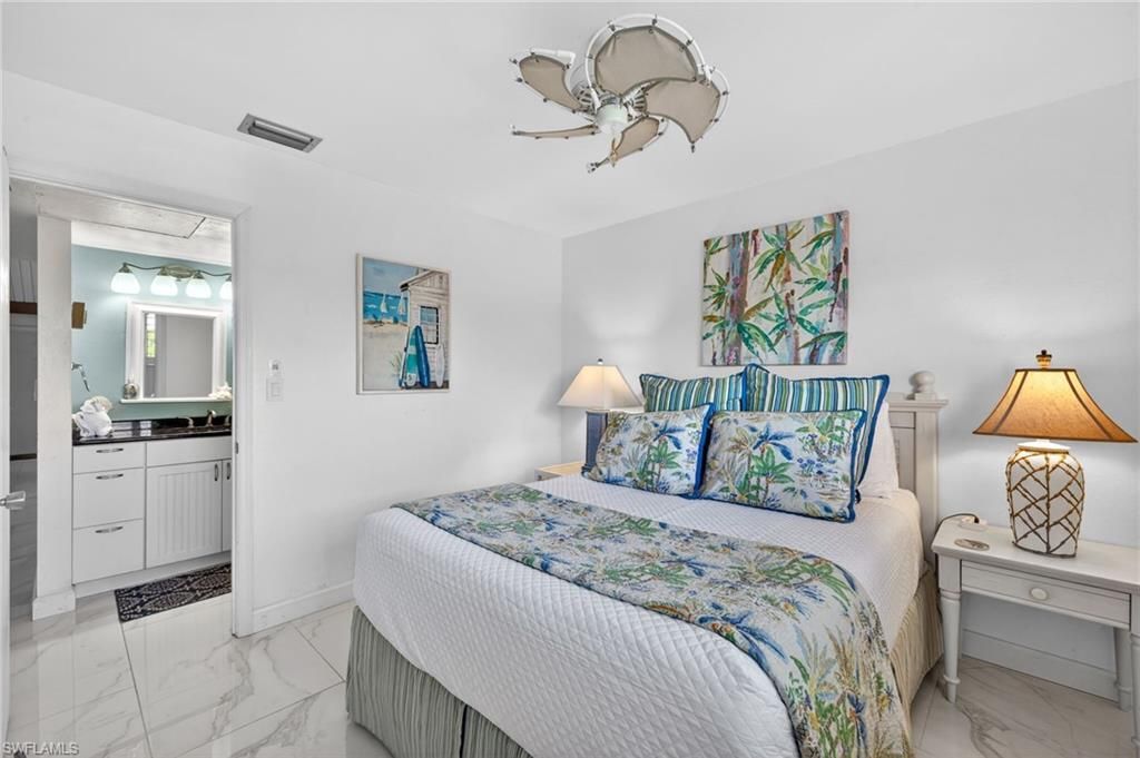 1250 Tennisplace Ct, Unit D33, Sanibel, FL 33957 Photo