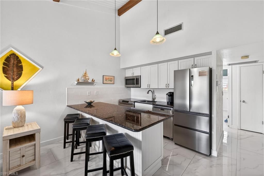 1250 Tennisplace Ct, Unit D33, Sanibel, FL 33957 Photo