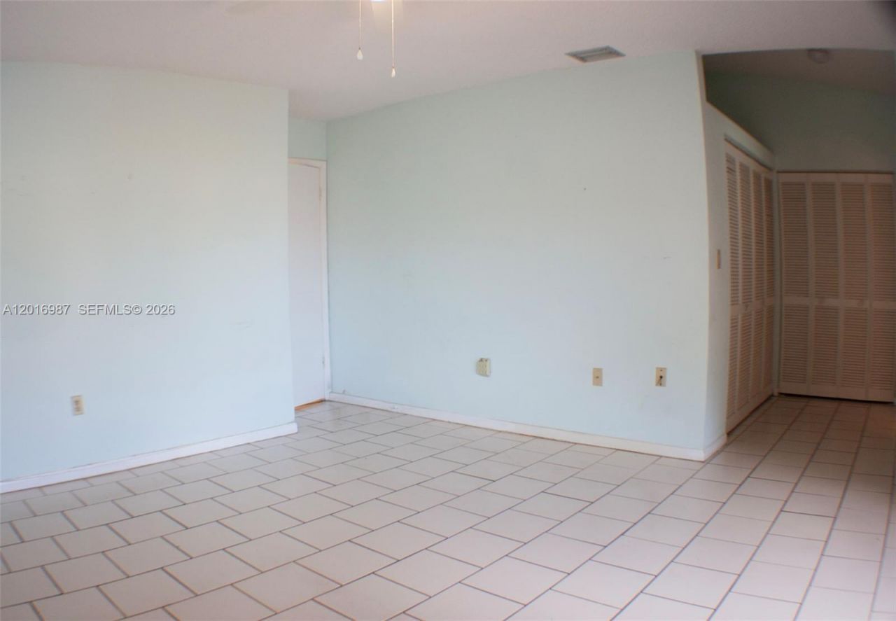 17523 NW 66th Ct, Hialeah, FL 33015 Photo