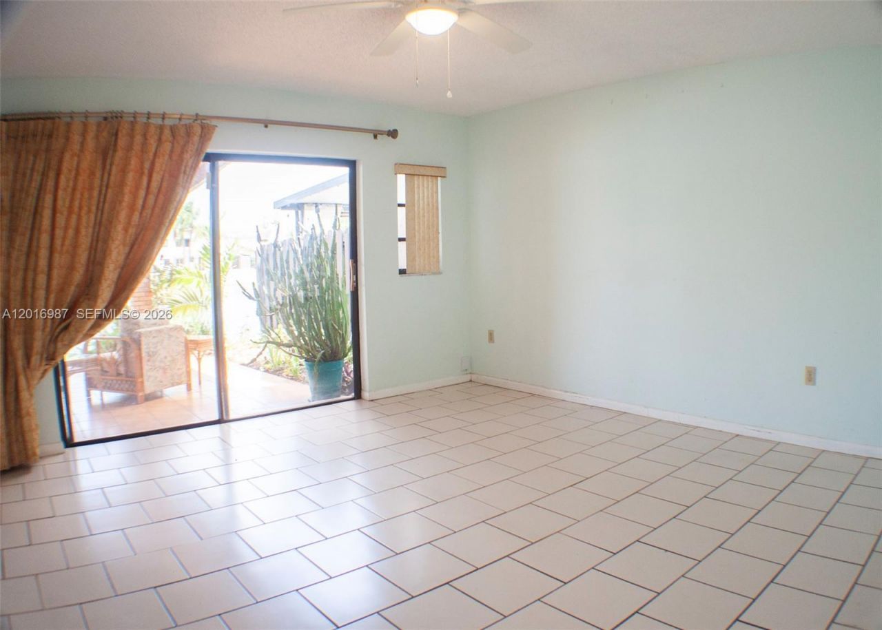 17523 NW 66th Ct, Hialeah, FL 33015 Photo