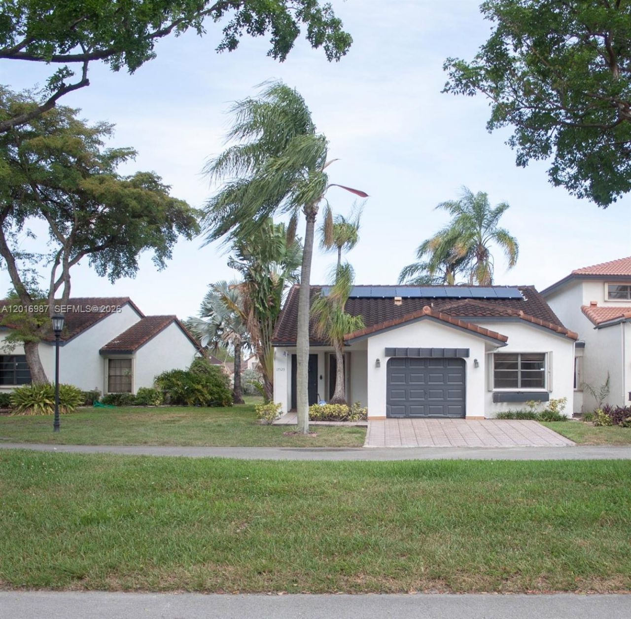 17523 NW 66th Ct, Hialeah, FL 33015 Photo
