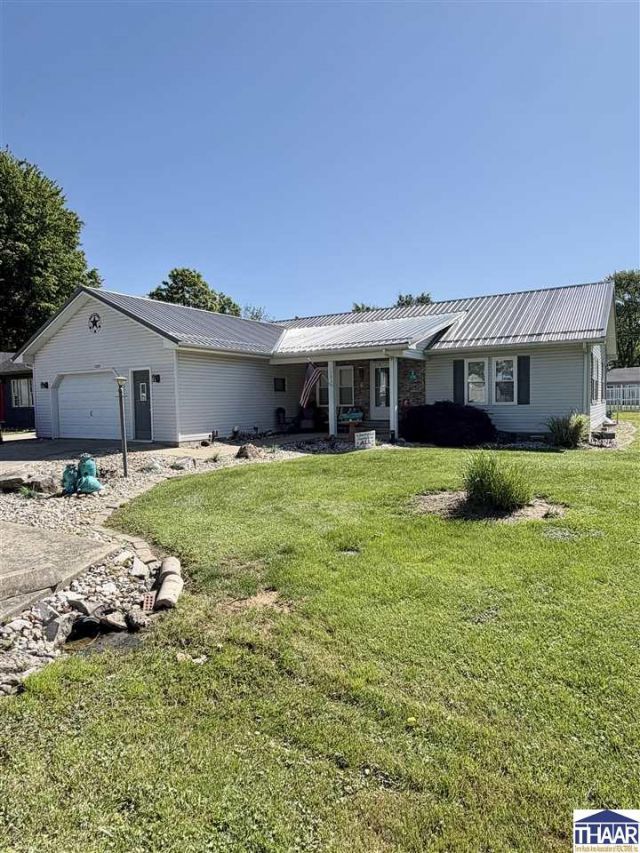 1305 N Court Street, Sullivan, IN 47882 Main Photo