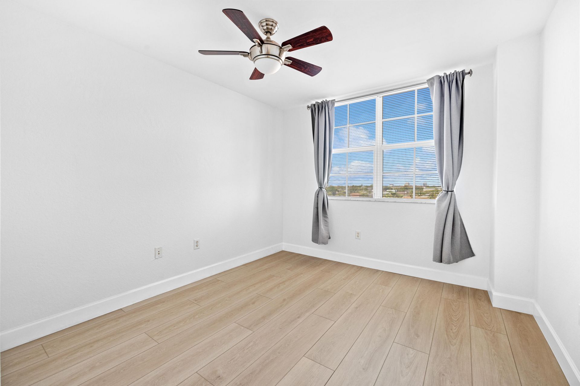 1801 N Flagler Drive, Unit 824, West Palm Beach, FL 33407 Photo