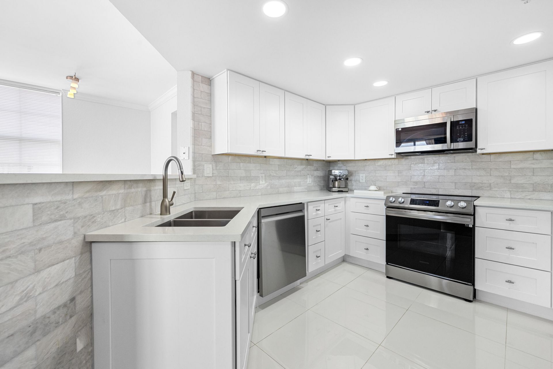 1801 N Flagler Drive, Unit 824, West Palm Beach, FL 33407 Photo