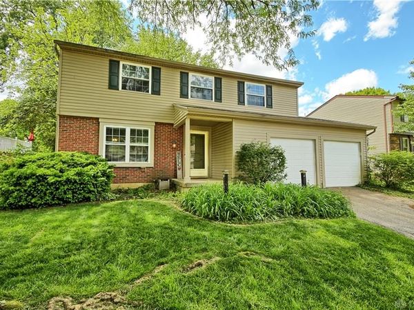 2318 Cross Village Drive, Miamisburg, OH 45342
