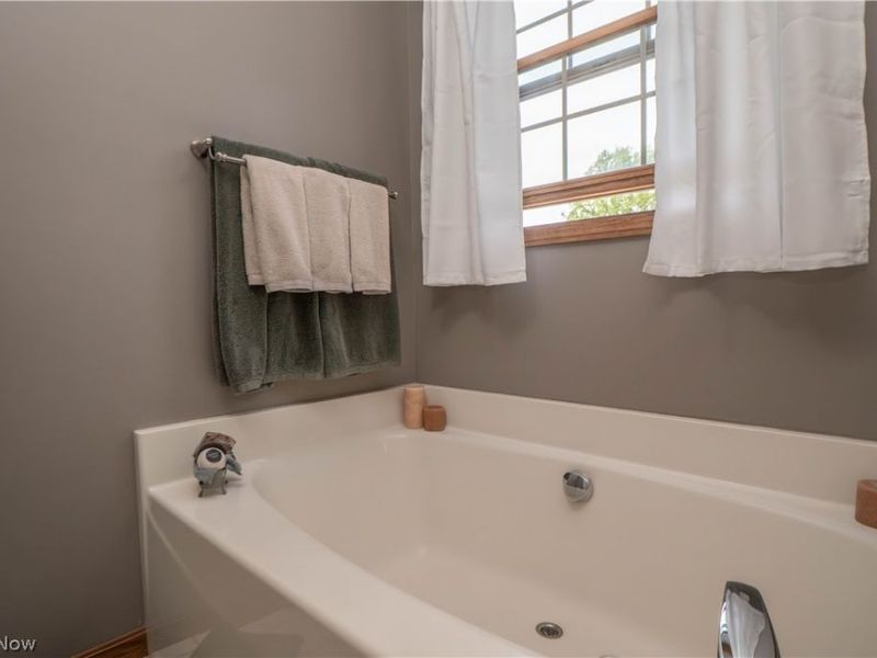 304 Rodeo Circle , Louisville, OH 44641 Photo 24