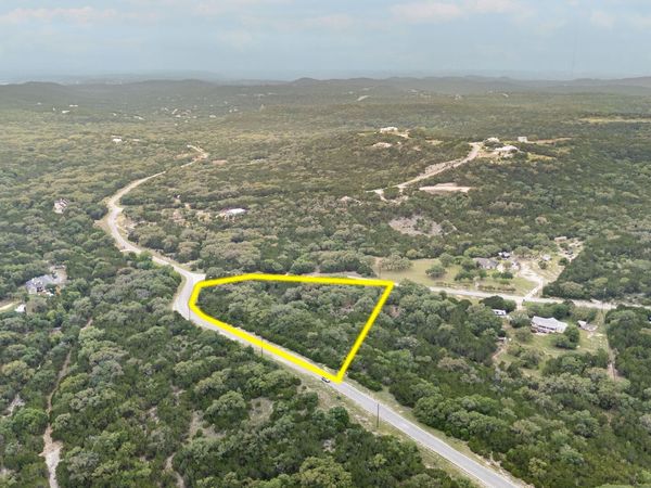 138 County Road 2765, Mico, TX 78056