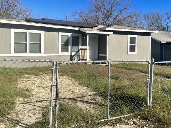1307 W Hermosa, San Antonio, TX 78201