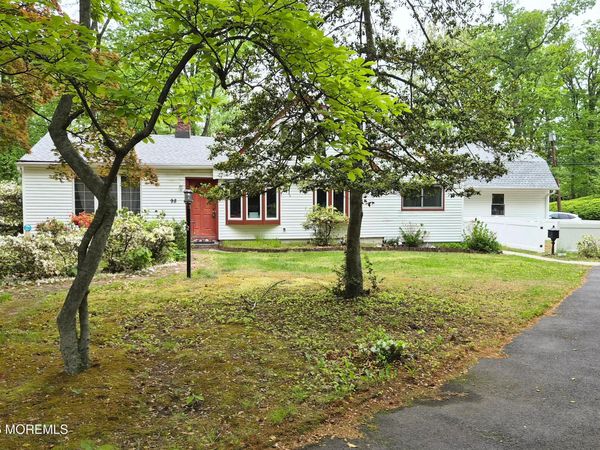 98 New Monmouth Road, Middletown, NJ 07748
