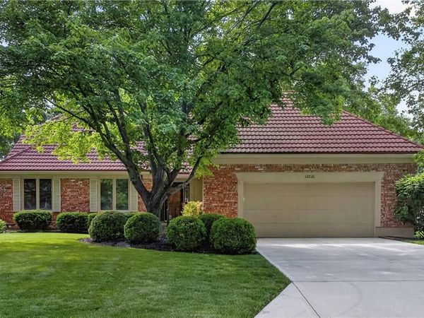 12216 Juniper Street, Overland Park, KS 66209