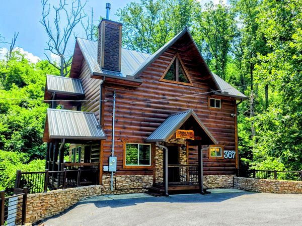 367 Wiley Oakley Drive, Gatlinburg, TN 37738