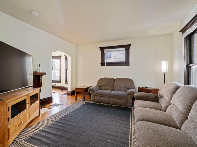 217 E Oakland Avenue , Columbus, OH 43201 Photo 6