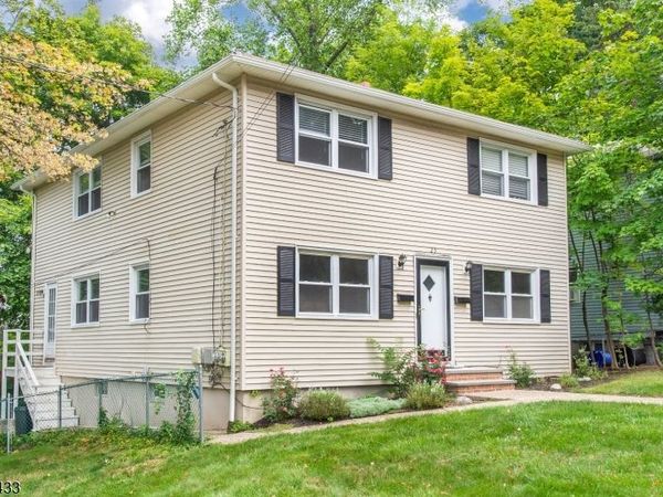 25 Whitfield St, Unit 1, Caldwell, NJ 07006
