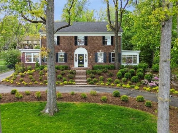 283 Wyoming Ave, Maplewood, NJ 07040