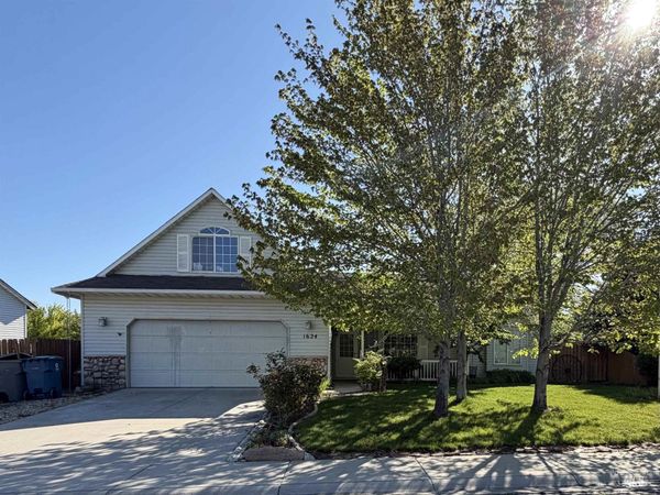 1624 S Boundary St, Nampa, ID 83686