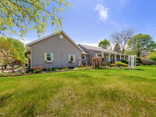 385 22nd Street SE, Owatonna, MN 55060