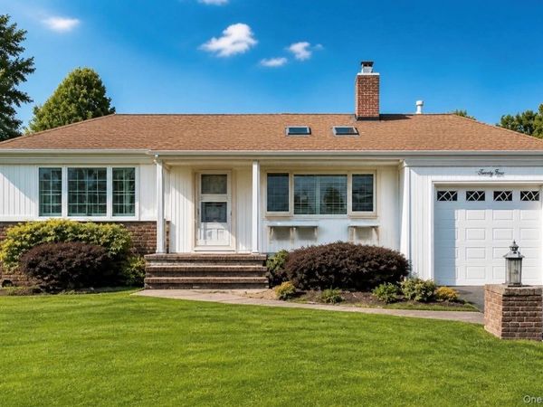 21 Gary Road , Syosset, NY 11791