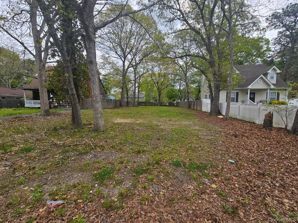 87 Margaret Drive, Coram, NY 11727