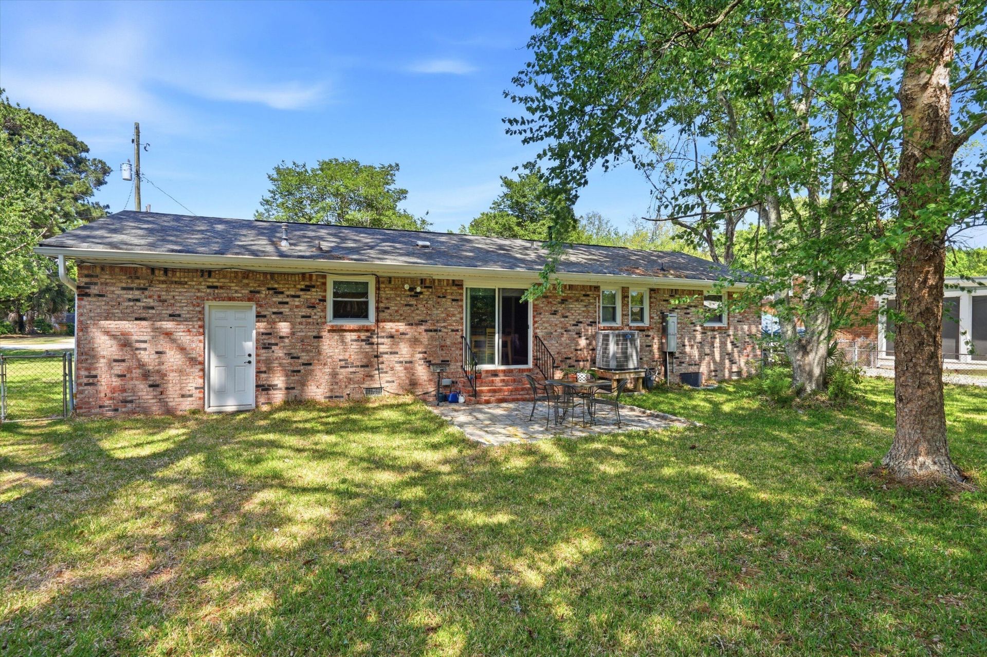 417 Cessna Avenue Photo 23
