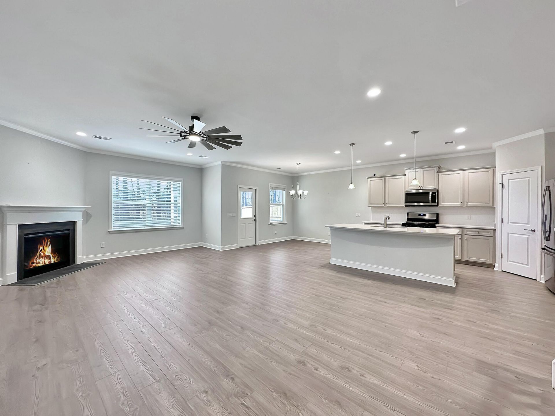229 Shadybrook Drive Photo 7