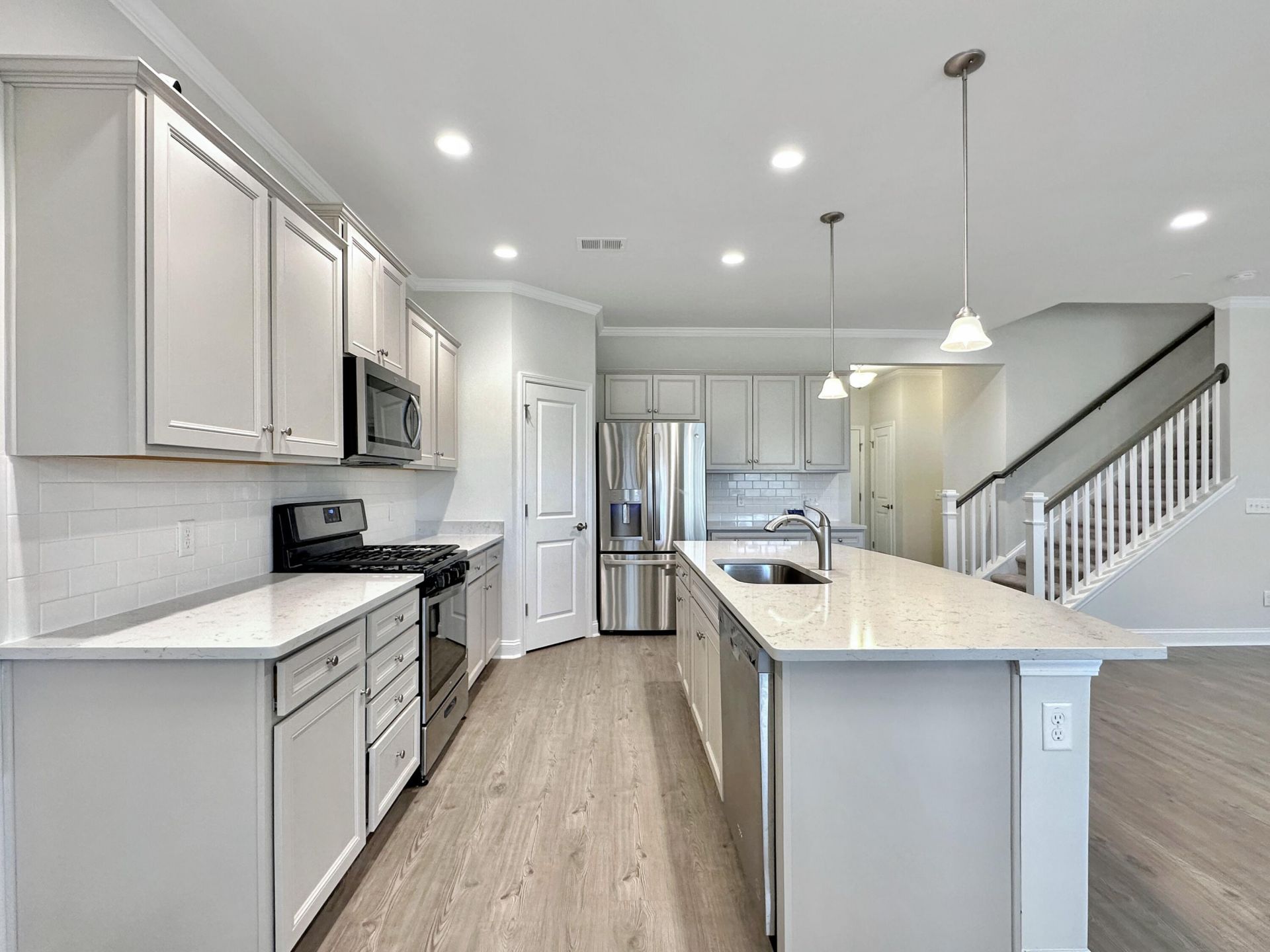 229 Shadybrook Drive Photo 9