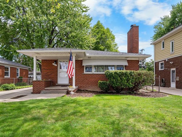 7613 Kolb Avenue, Allen Park, MI 48101
