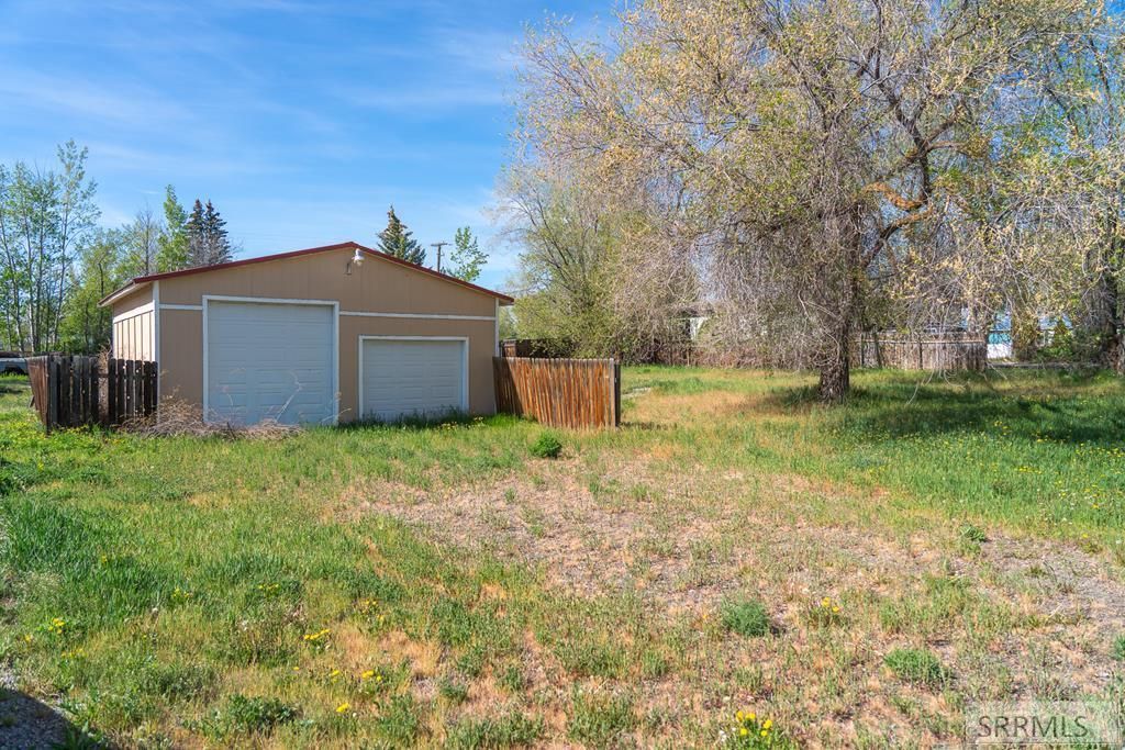 430 W 6th S, Saint Anthony, ID 83445 Main Photo