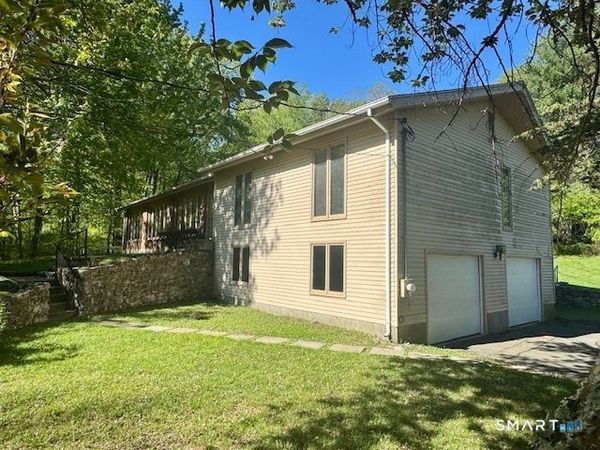 21 Maple Vale, Woodbridge, CT 06525