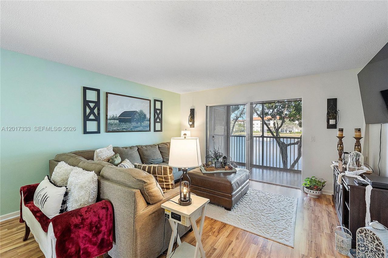 12901 SW 15th Ct , Unit 208V, Pembroke Pines, FL 33027 Photo