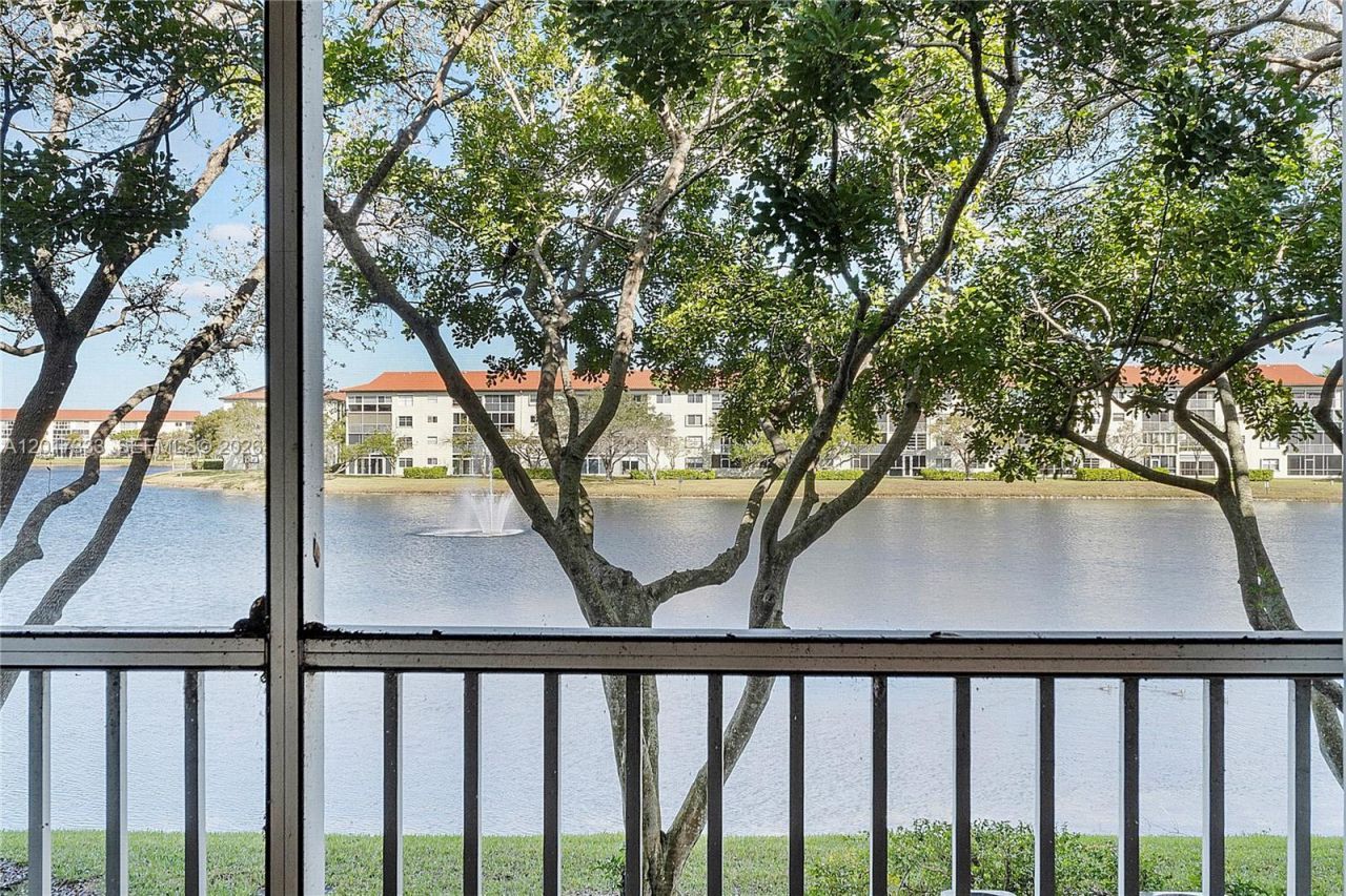 12901 SW 15th Ct , Unit 208V, Pembroke Pines, FL 33027 Photo