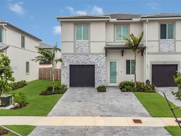 725 SE 14th Ct, Homestead, FL 33034