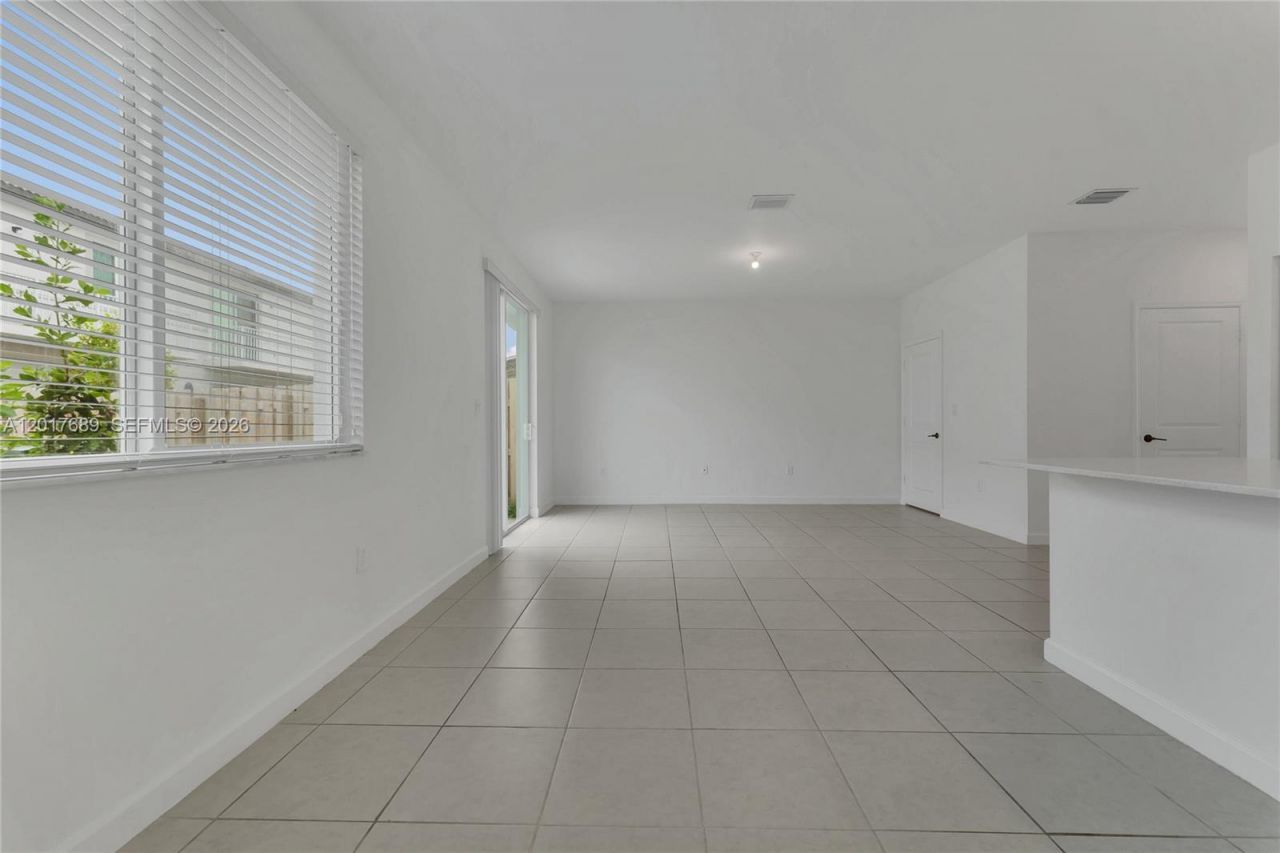 725 SE 14th Ct, Homestead, FL 33034 Photo