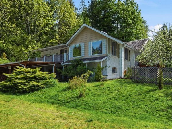 5281 Mary St, Port Alberni, BC V9Y 7H5