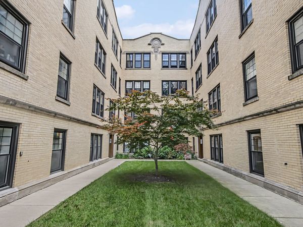 5623 N Wayne Avenue , Unit B3, Chicago, IL 60660